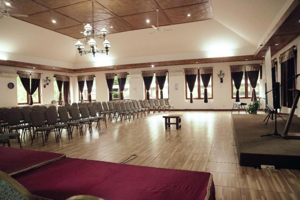 Villa Bukit Pinus Богор Екстер'єр фото