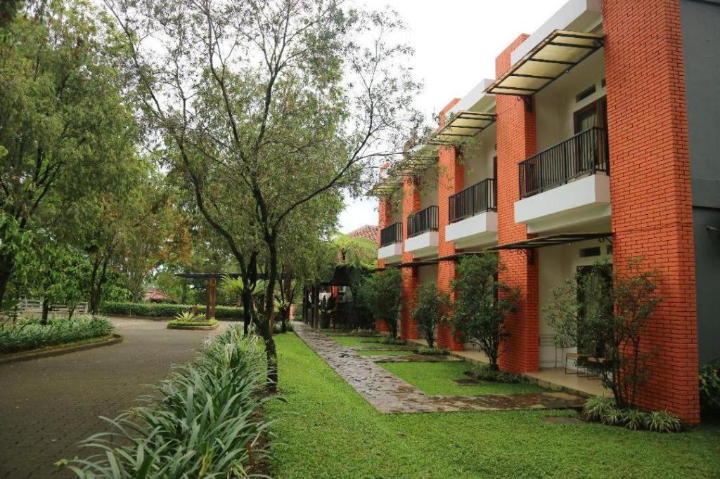 Villa Bukit Pinus Богор Екстер'єр фото