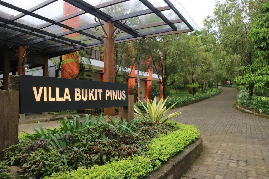 Villa Bukit Pinus Богор Екстер'єр фото