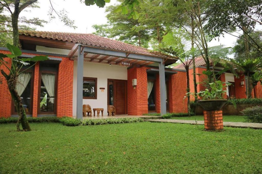 Villa Bukit Pinus Богор Екстер'єр фото